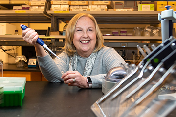 Watson, four other female scientists produce comprehensive analysis of sunflower family