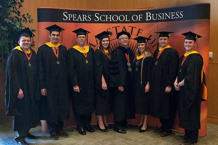 DL_2014_grads-web.jpg