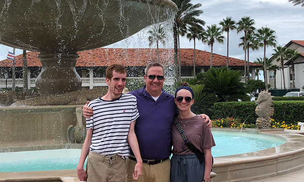 Greg Everett and his kids, Hayden and Hallie