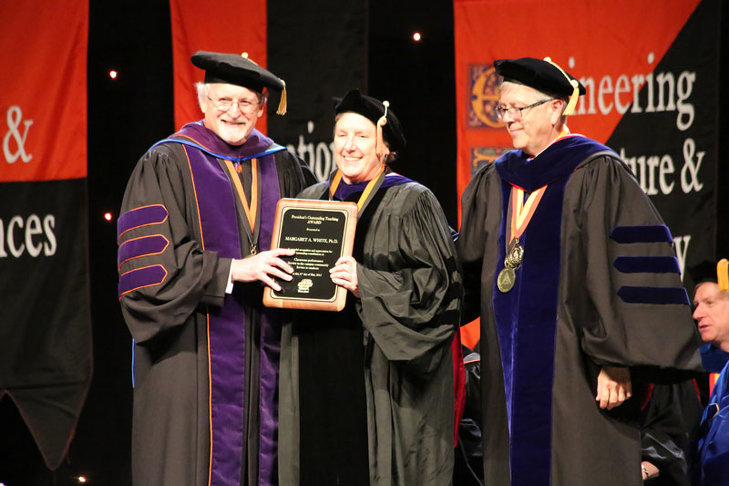Margaret White receives teaching award
