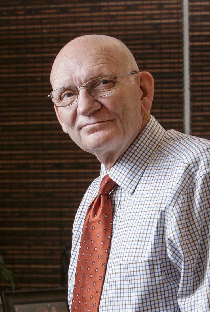 Lee-Manzer-web.jpg
