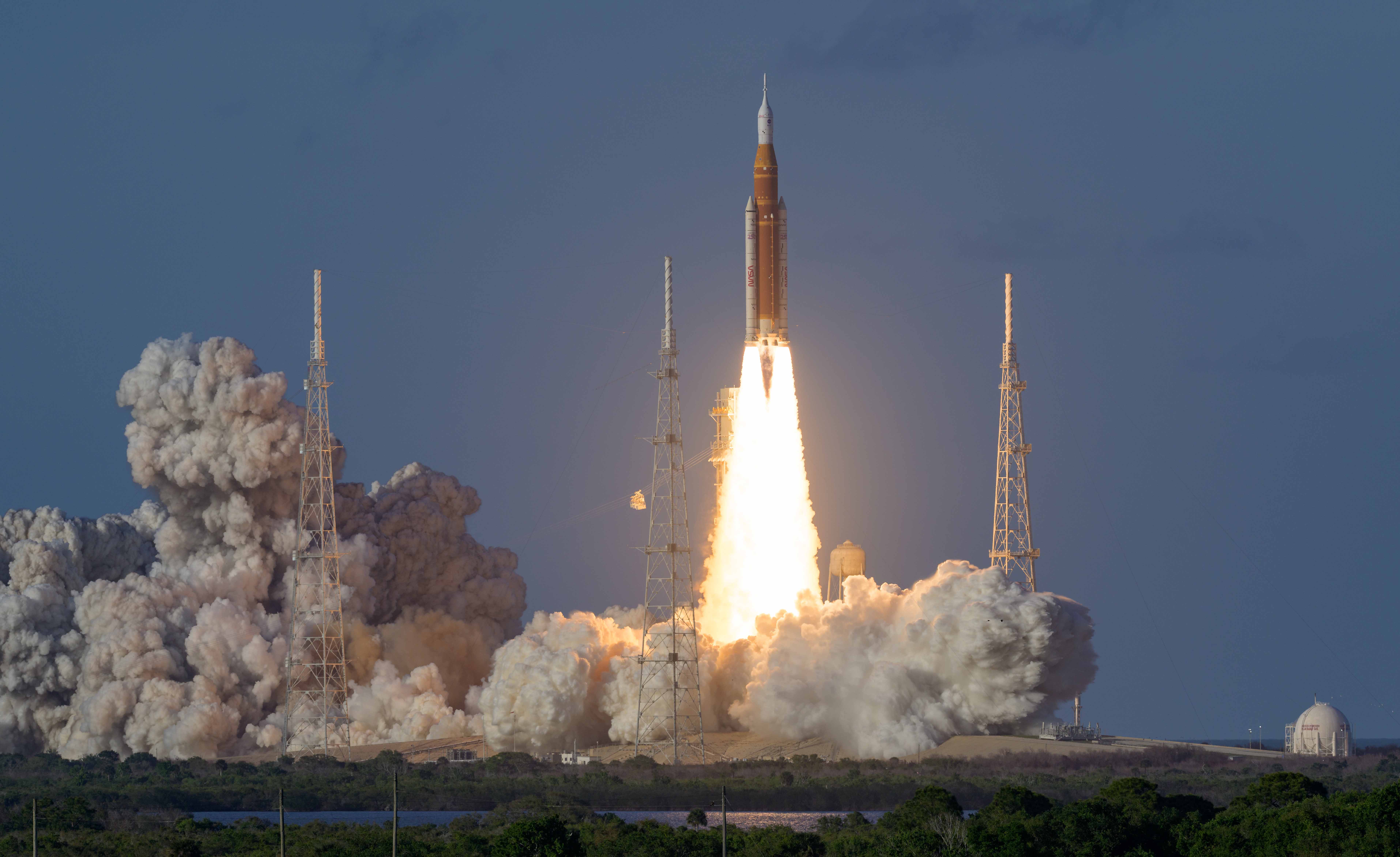 rocket liftoff for the Artemis II mission