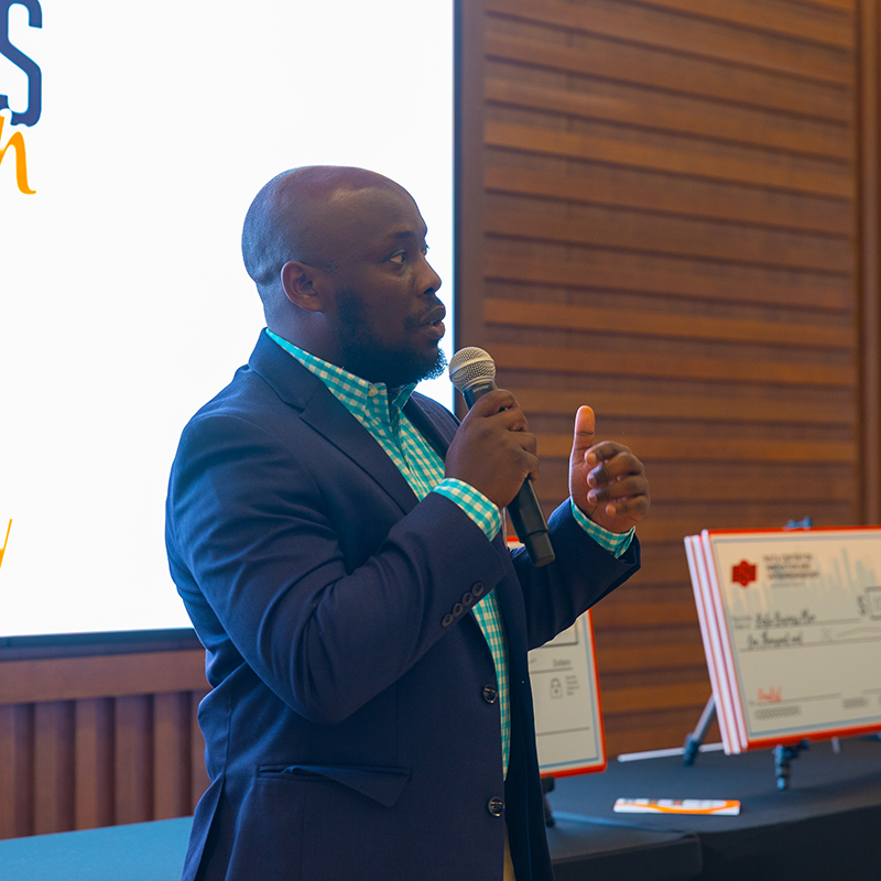 Nicholas speaking A student gives an elevator pitch.