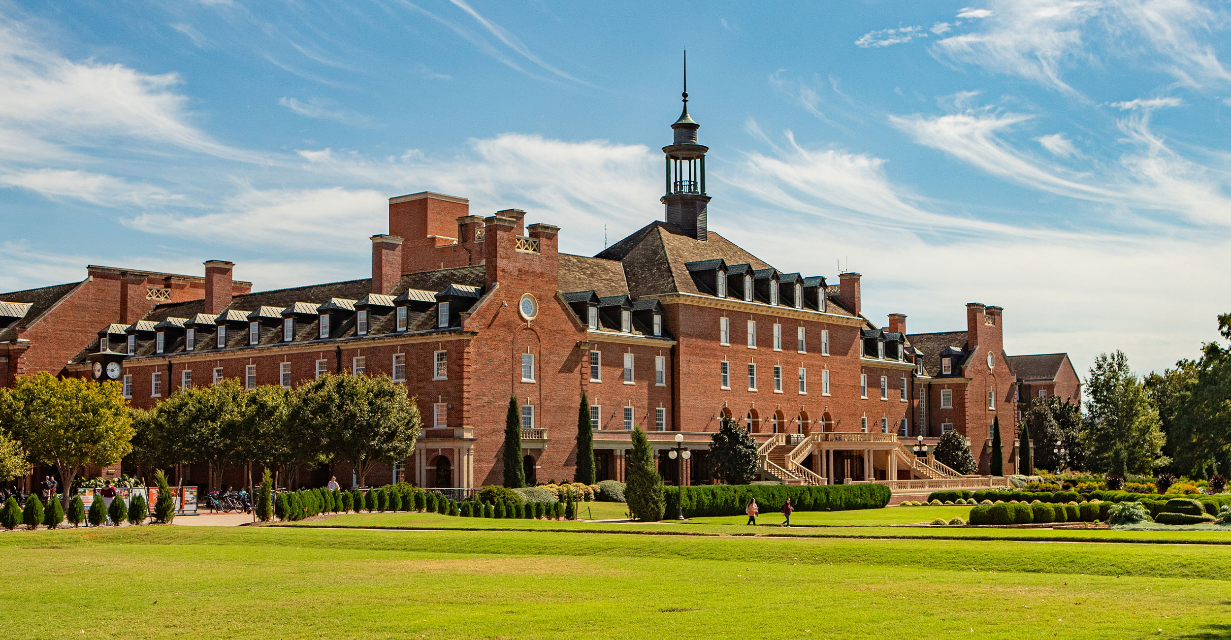 Oklahoma State University’s Horizon Scholars program gains momentum with 15 donors and 2,300 student applicants