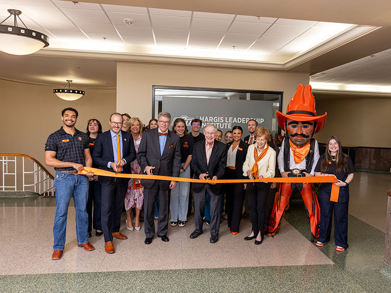 Former OSU President Hargis honored at ribbon cutting for Hargis Leadership Institute