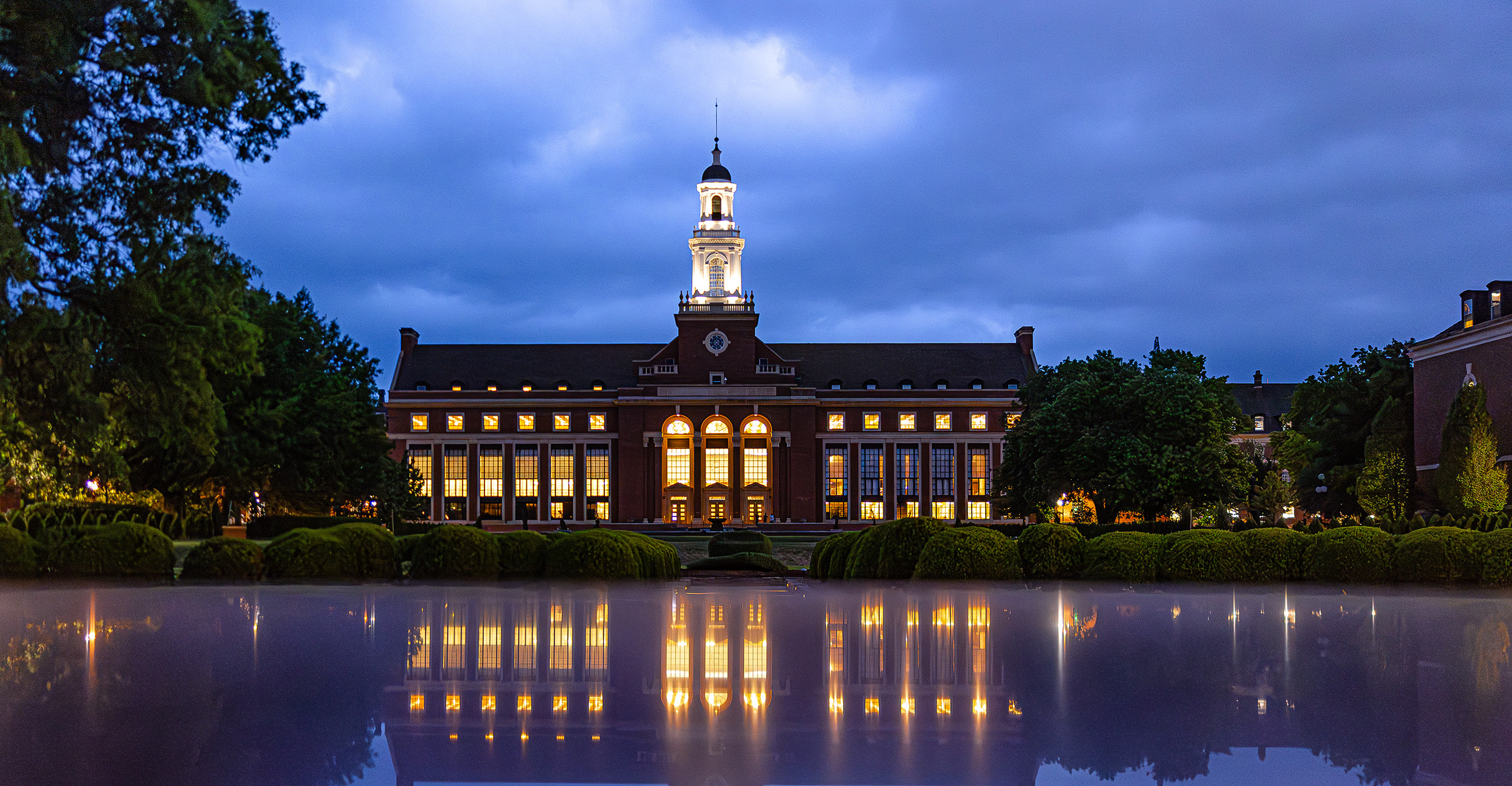 260417_night_campus_6_banner.jpg