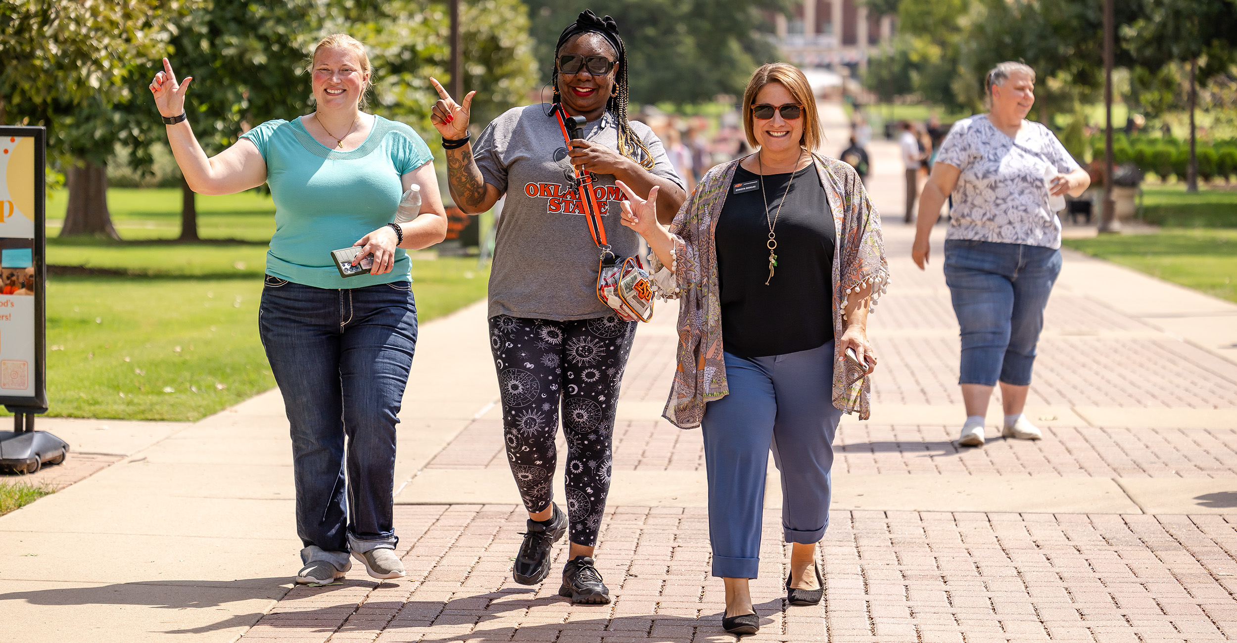 Department of Wellness and Employee Wellness program host first Walk & Talk of fall semester