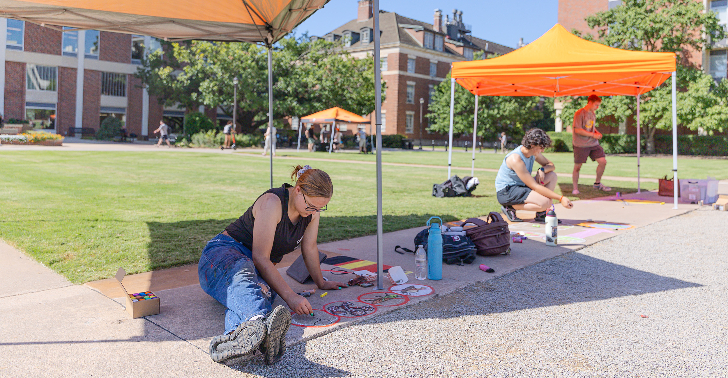Inaugural Undergraduate Fall Research Sidewalk Symposium showcases students’ work