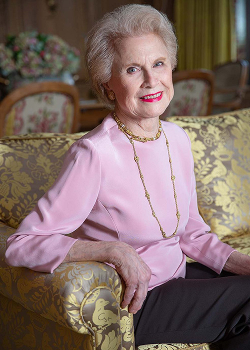 Women For Osu Name Peggy Helmerich Philanthropist Of The Year Oklahoma State University