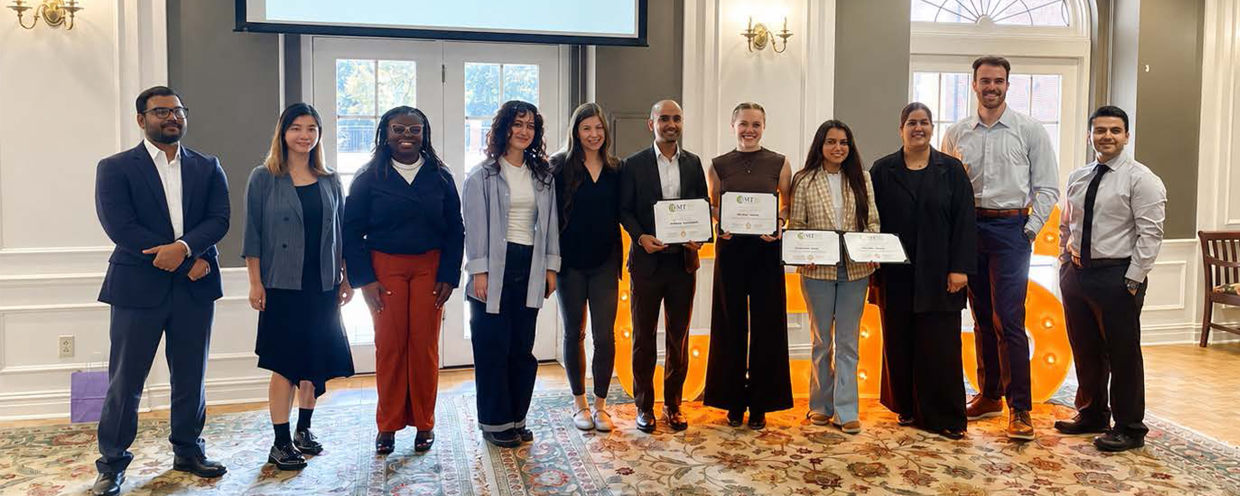 A photo of all the participants and award recipients at the CEHS 3MT competition