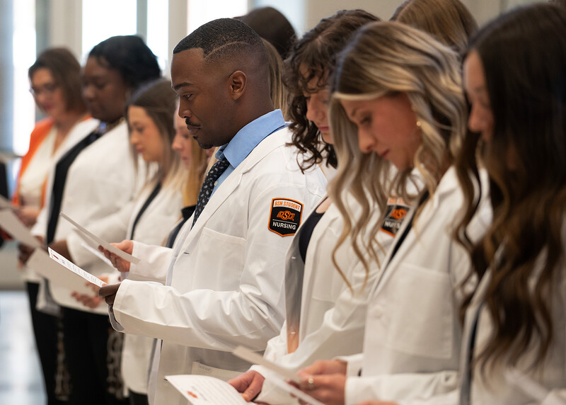 Students read oath at White Coat Ceremony