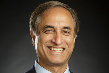 The Hindu American Foundation awards Subhash Kak