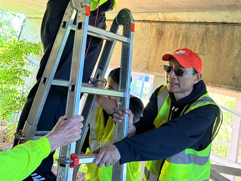 Dr. Joshua Li works on field bridge instrumentation research