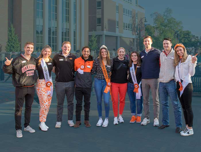 Mendez poses with Homecoming court