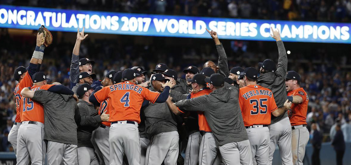 Astros family proudly wears orange in Yankee Stadium's right field