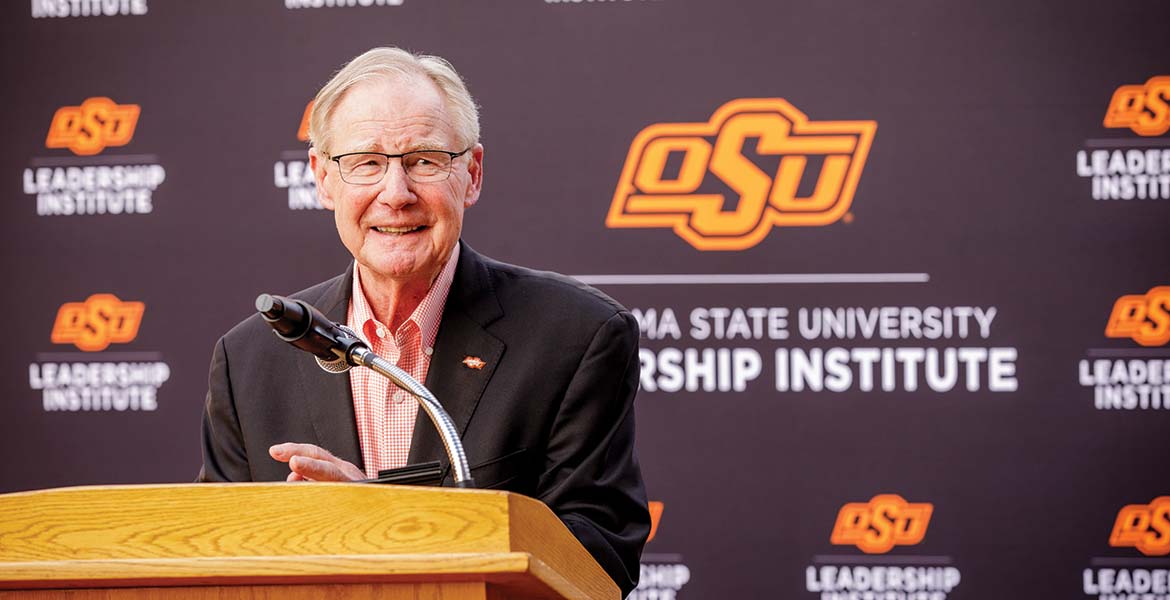 President Emeritus Hargis speaking at the ceremony