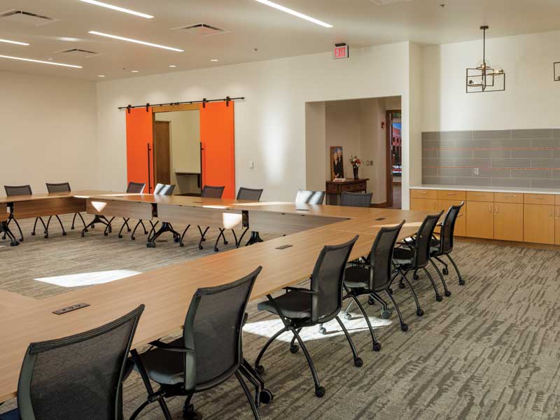 The newly renovated Barnes/Halligan Suite allows alumni and guests to host small- to medium-sized gatherings. It also includes a beautiful view of Old Central.